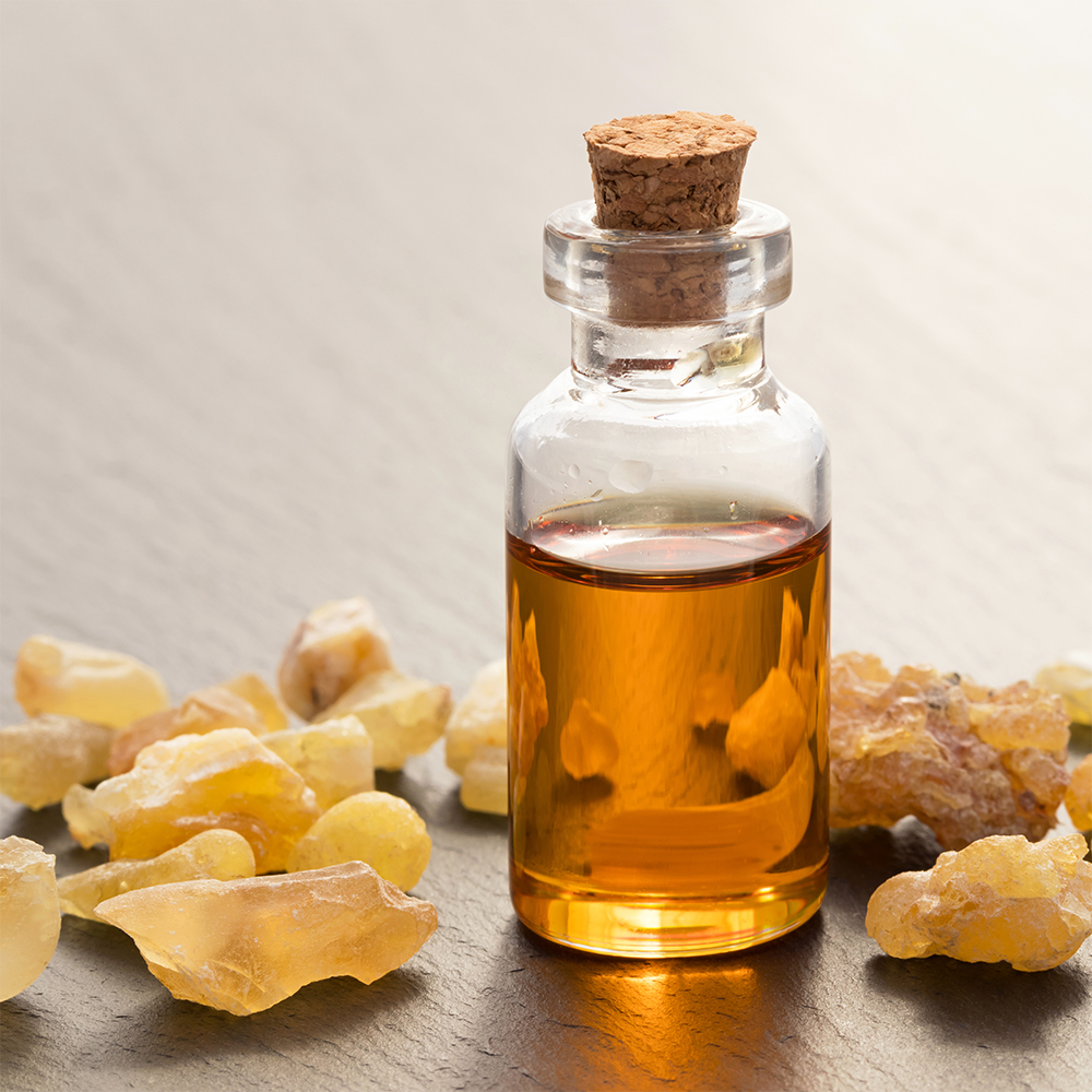 OEFRANCART-Frankincense-Olibanum-Carterii-Essential-Oil